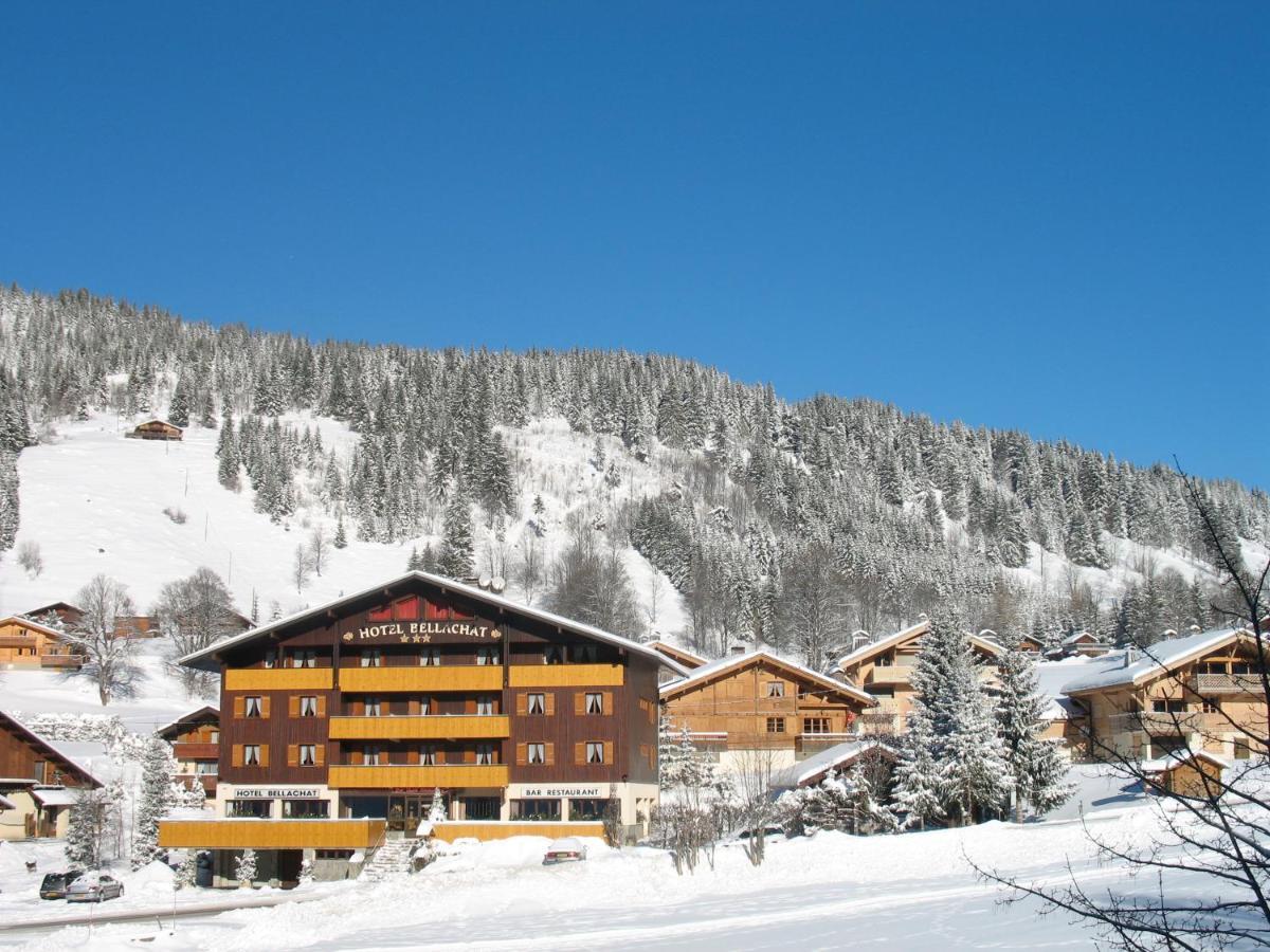 Hotel Bellachat La Clusaz Bagian luar foto
