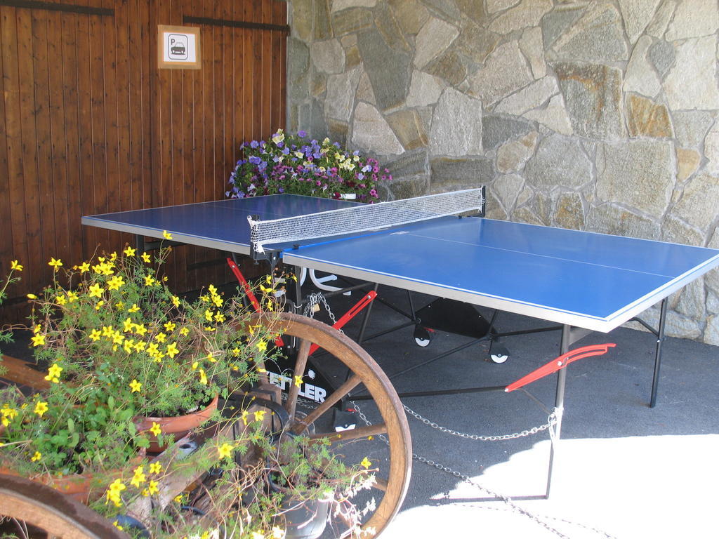 Hotel Bellachat La Clusaz Bagian luar foto
