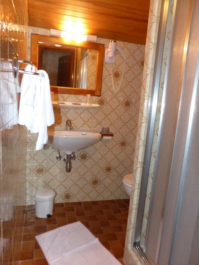 Hotel Bellachat La Clusaz Bagian luar foto